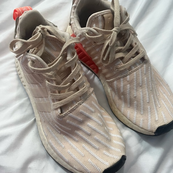 ADIDAS NMD - Picture 2 of 5